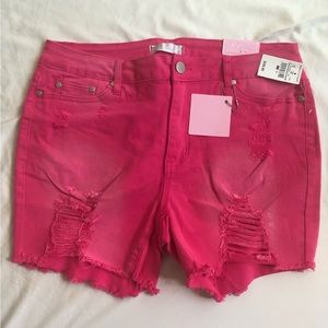 DESTRESSED DENIM SHORTS SIZE: 14